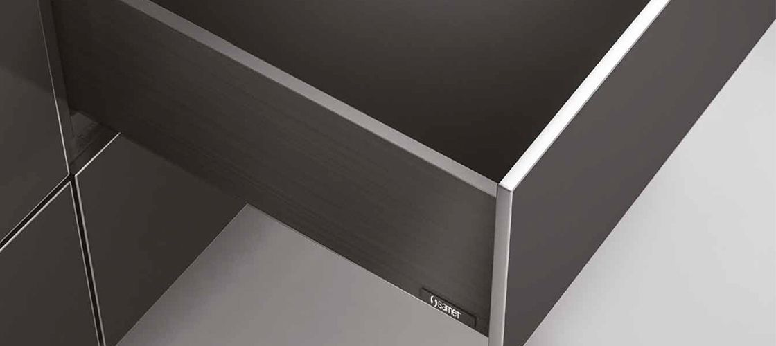 картинка Ящик FLOWBOX H192(H144) мм PUSH OPEN с доводчиком 500 мм Антрацит от магазина комплектующих для производства мебели "Панорама"